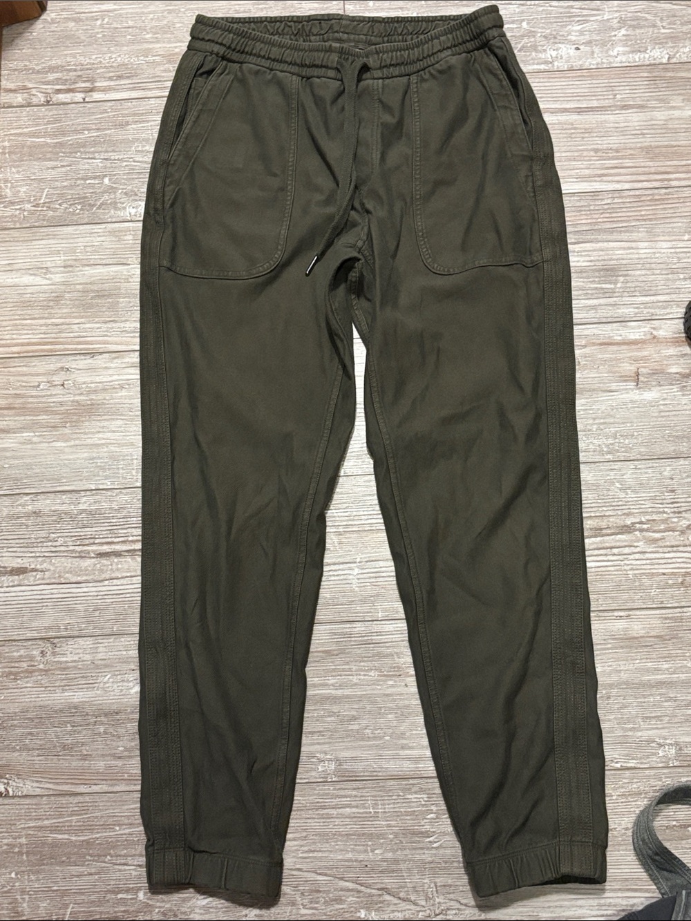 Athleta Women’s Jogger Pants- size small